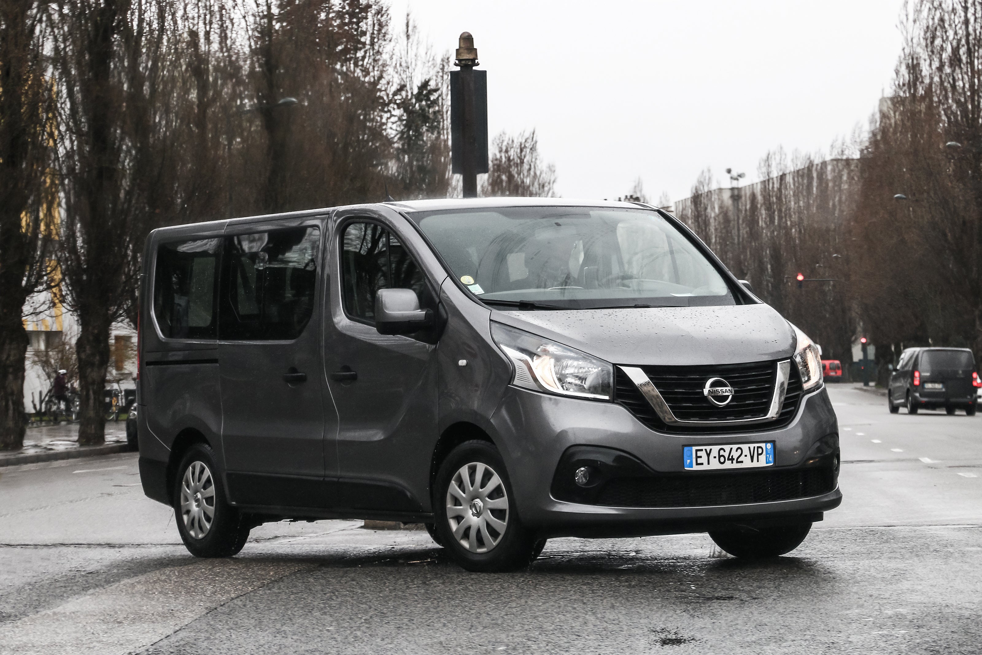 Camping im Nissan Primastar – kompakt ausbauen, groß rauskommen