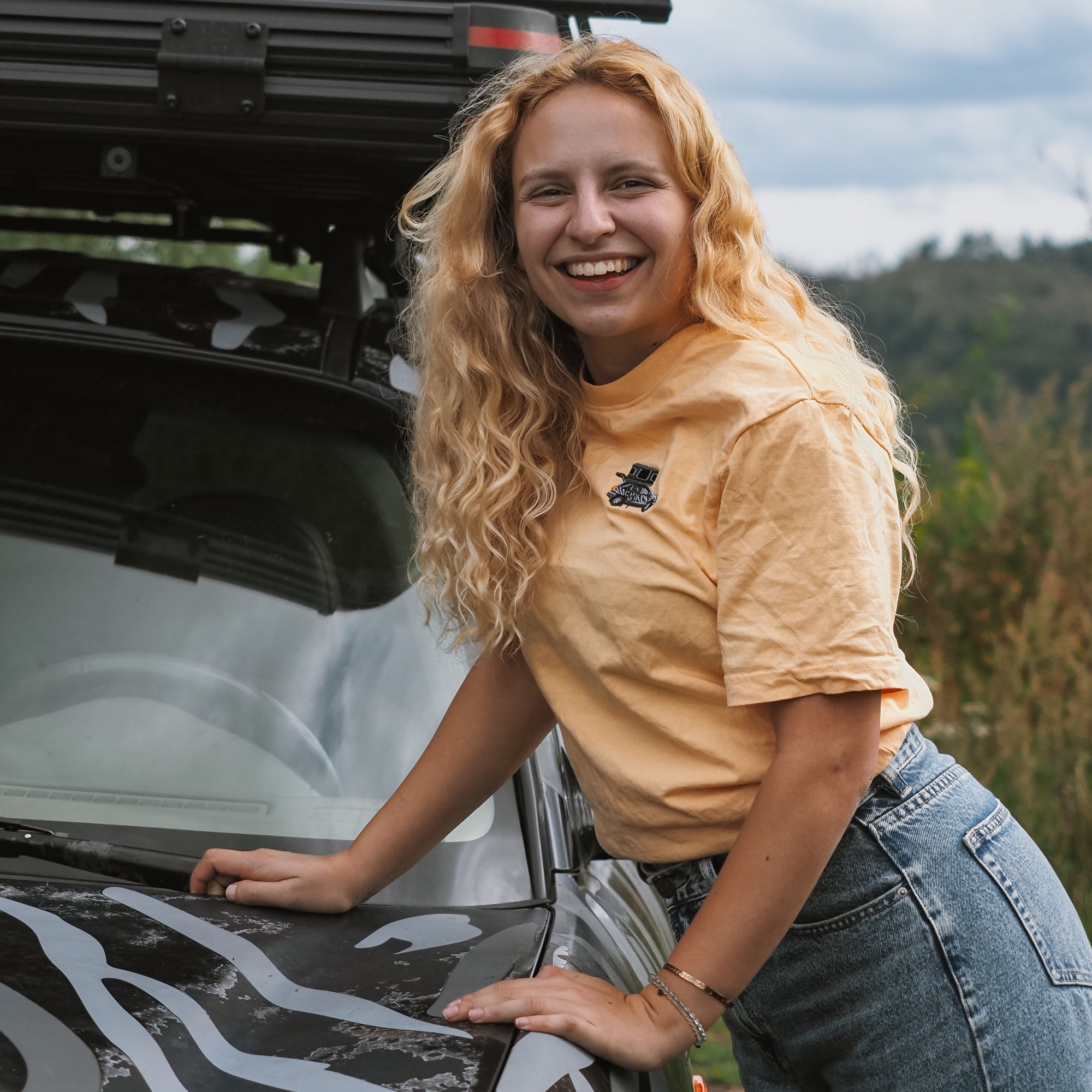 BOXIO x kommando.frei I T-shirt with embroidery