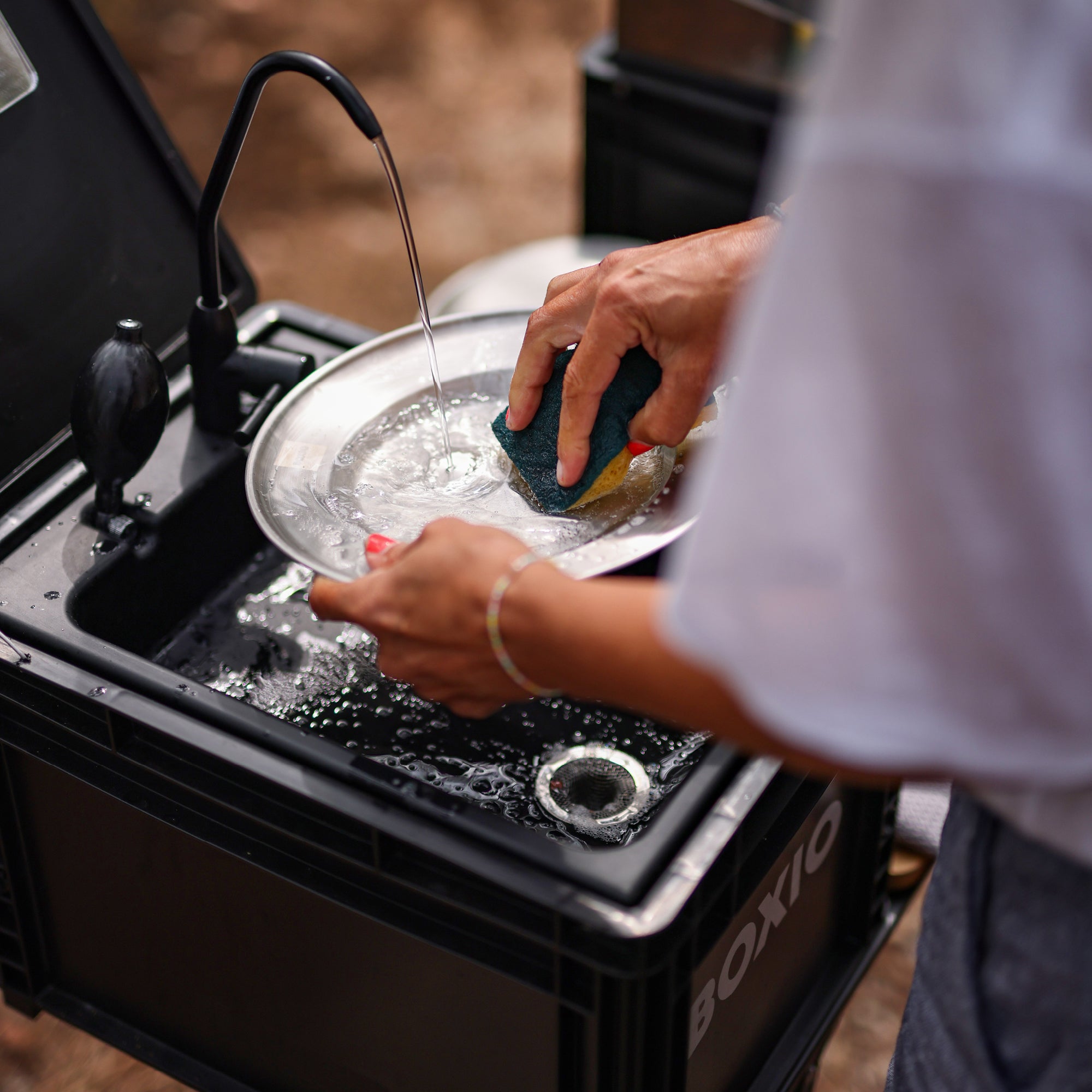 BOXIO-WASH | Mobile washbasin without electricity, mobile, compact